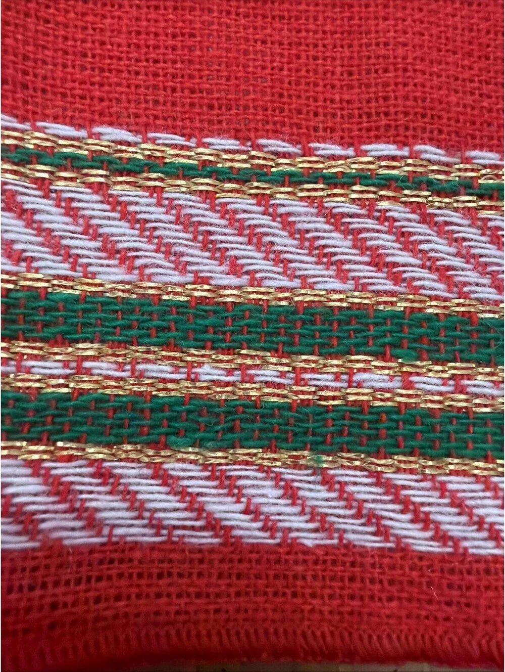 Vtg Set 6 Red Swedish Christmas Quilted Fabric Placemats Minimalist Green Gold